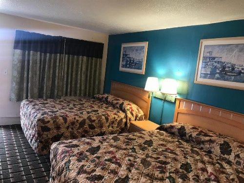 Blue Falls Motel image 8